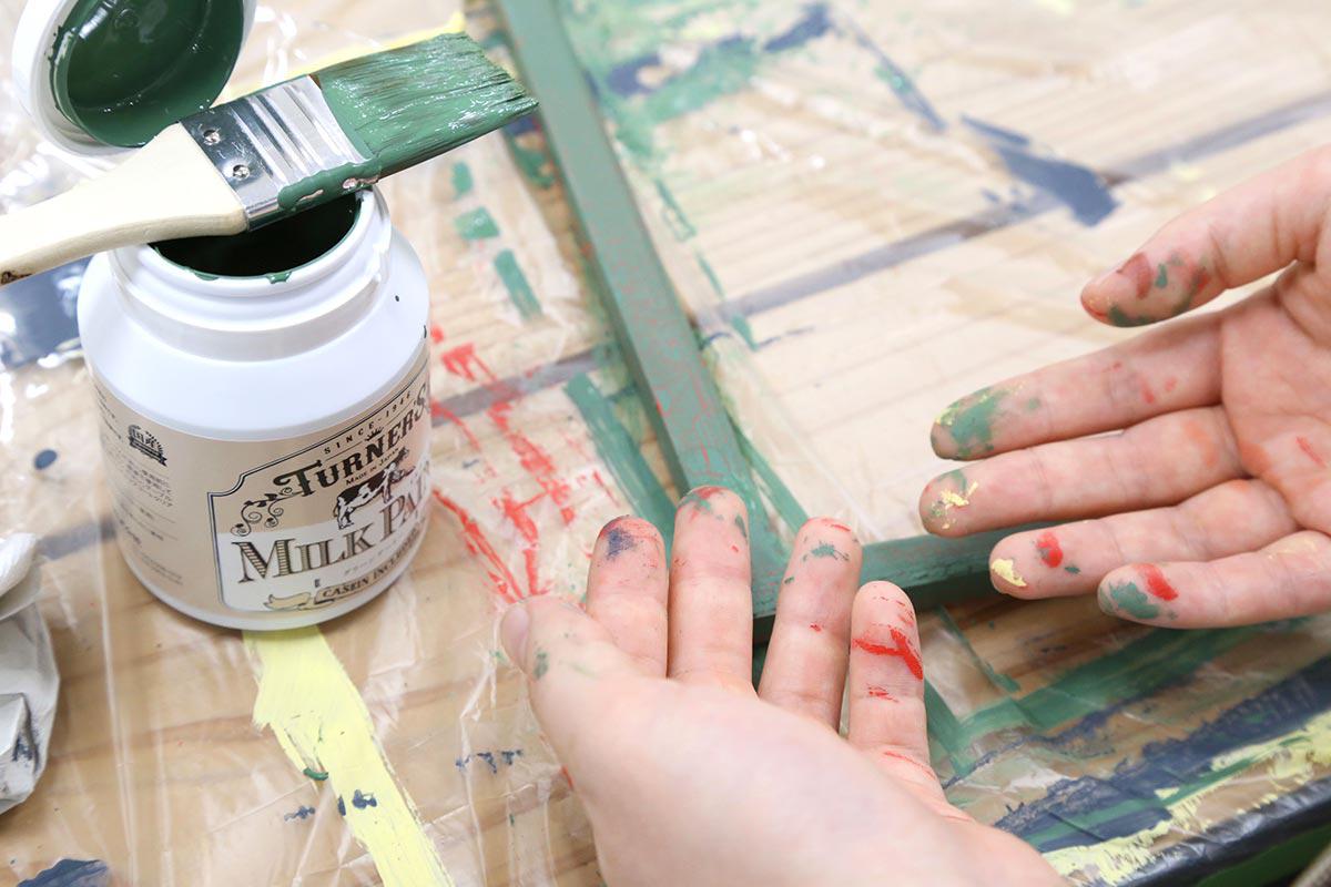 写真10. 汚れた手