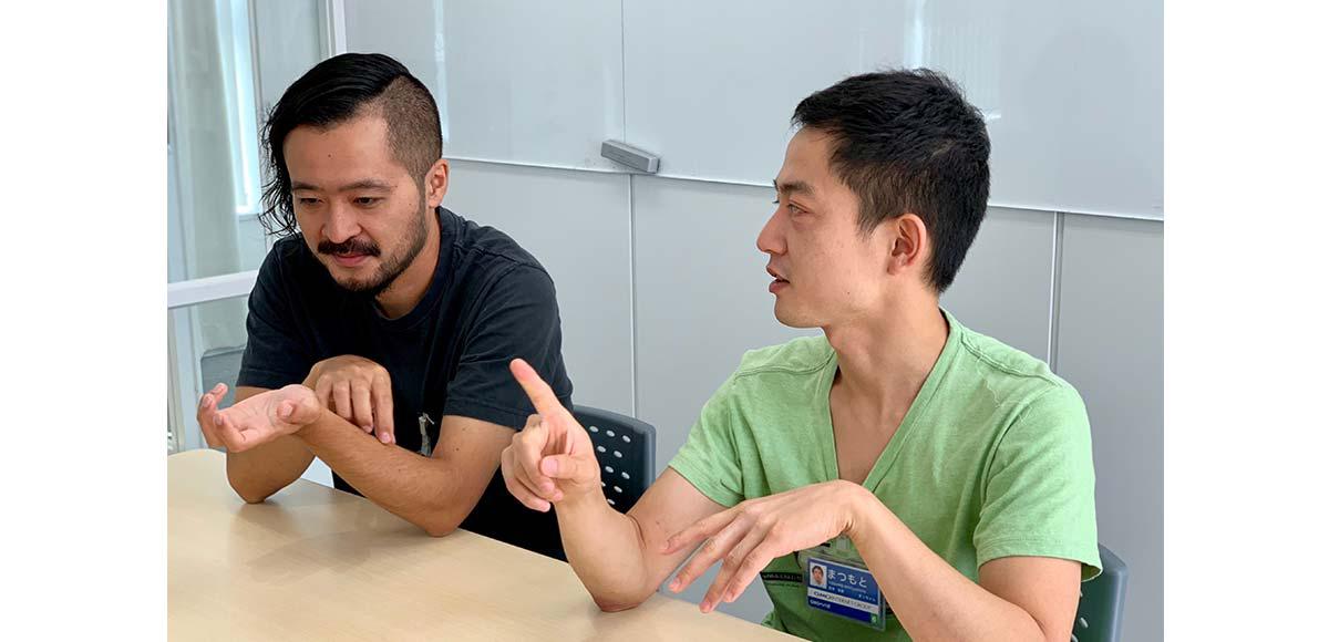 KPIについて話す２人