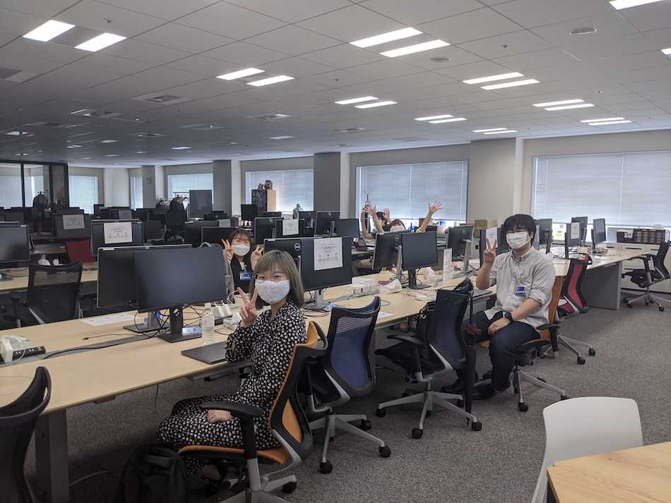 席についた様子