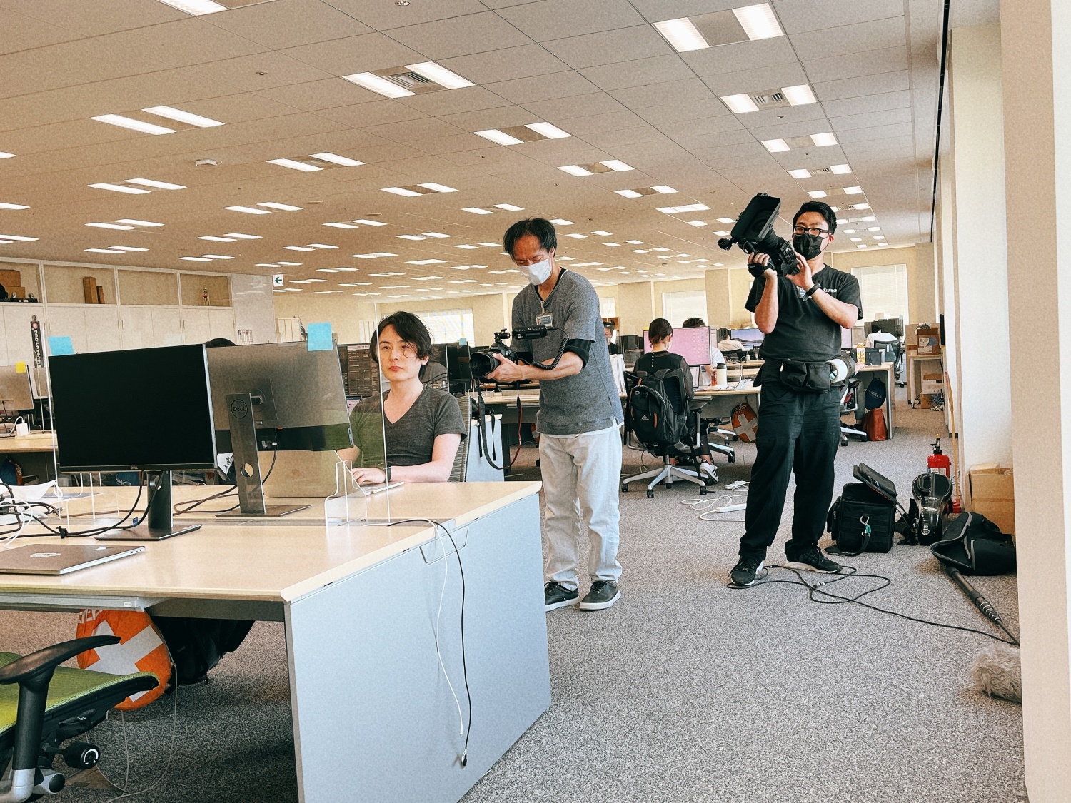 オフィス撮影シーン