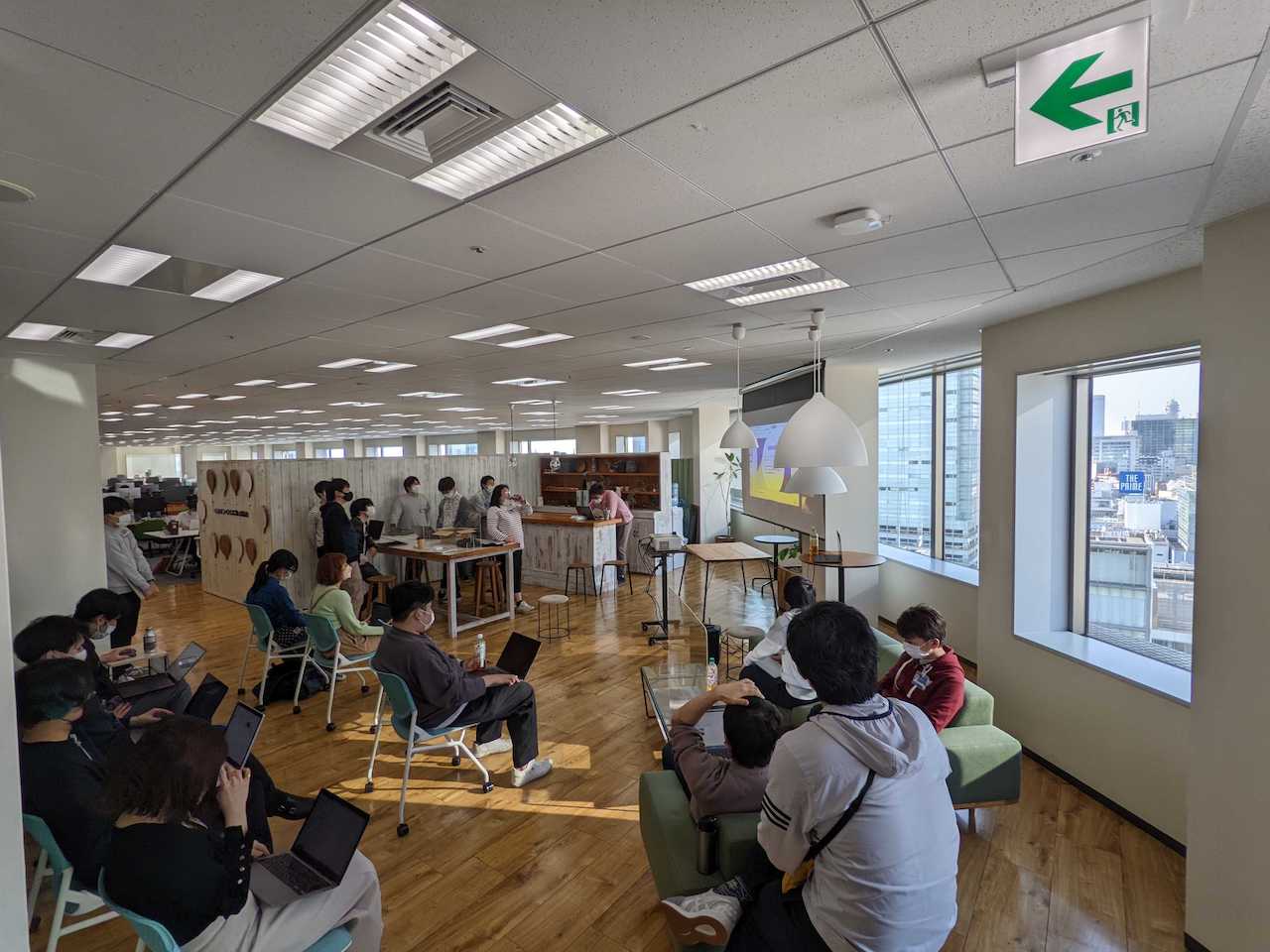 東京オフィス_パブリックビューイング会場