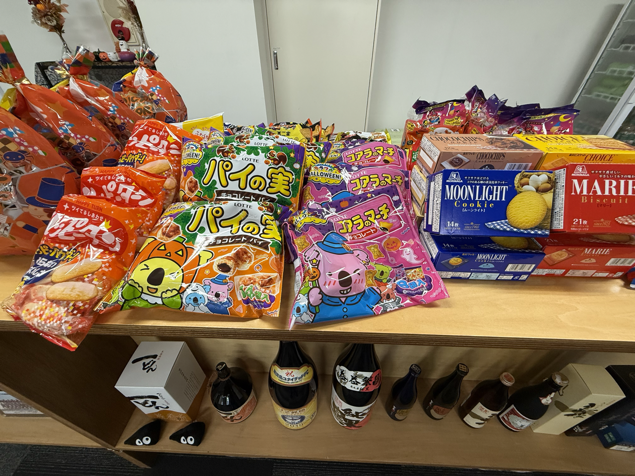 お菓子と飲み物の差し入れ